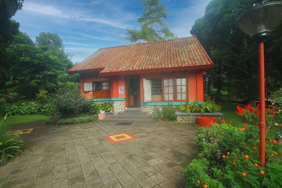 Hotel Villa Rawa Pening Pratama By Aparian Bandungan Exterior foto