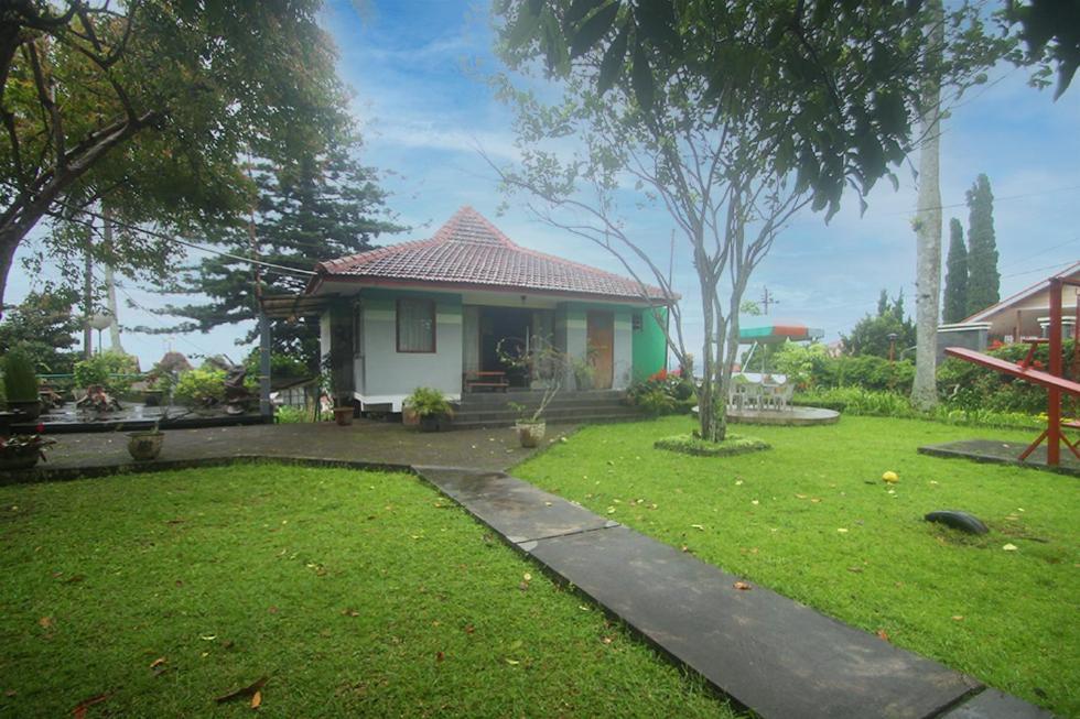Hotel Villa Rawa Pening Pratama By Aparian Bandungan Exterior foto